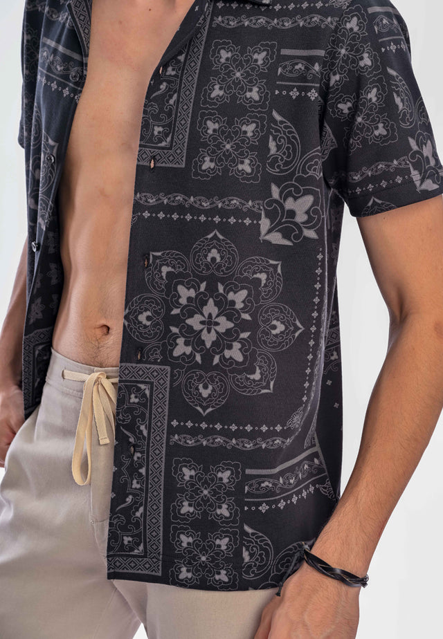 Indie Batik - Ikram Men Slim Fit Short Sleeve Uban Collar Shirt Black